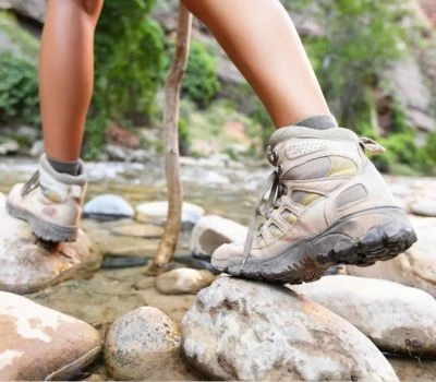 Kvantifikace navikulárního poklesu pomocí 3D skenování pro turisty-: Proč se únava klenby stala v...